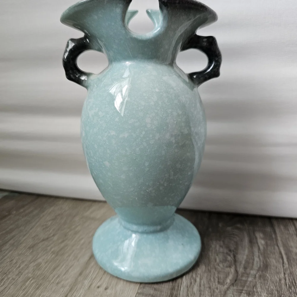 Vintage Hull Pottery Vase Royal Woodland Blue Teal Speckled Glaze W4 6 1/2